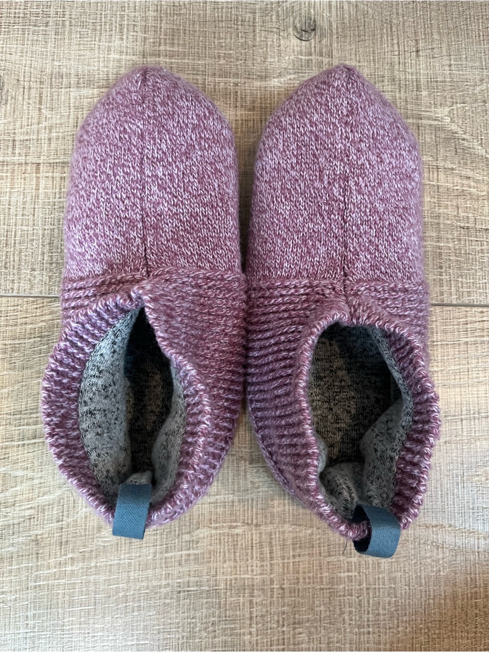Bombas Women's Gripper Slippers Size Medium Cozy House Shoe